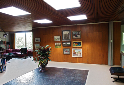 827887 Interieur van het woonhuis annex bureau van architect P.H. Dingemans (Huizingalaan 189-191) te Utrecht: ...